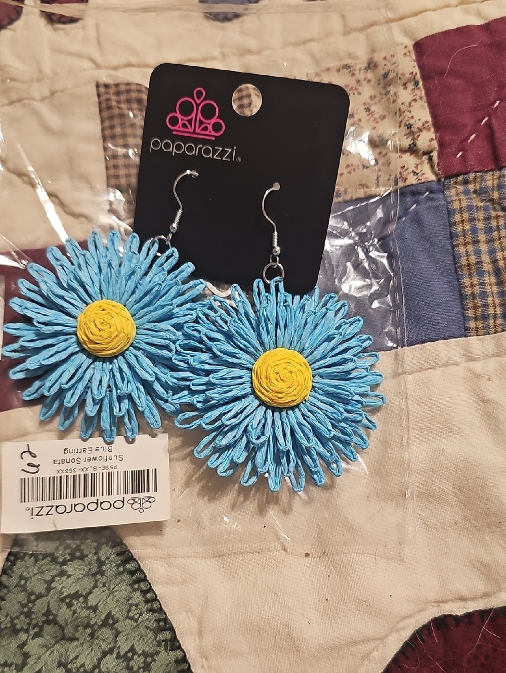 paparazzi Bright Blue Daisy Earrings with Yellow Center